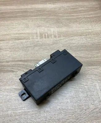 BMW 5 E39 Door control unit/module 8377597