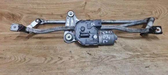 Volvo V70 Front wiper linkage and motor 3397020958 30796358 1397220585