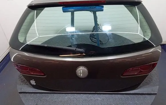 Alfa Romeo 159 Tailgate/trunk/boot lid
