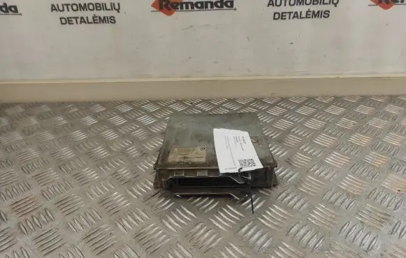 BMW 7 E38 Engine control unit/module 2246616 28RTD800 0281001373