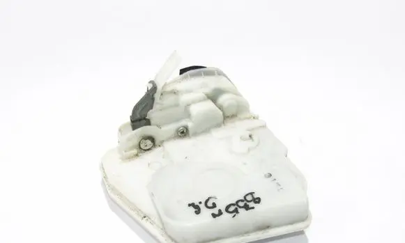 Mazda 6 Rear door lock 8A17B0565