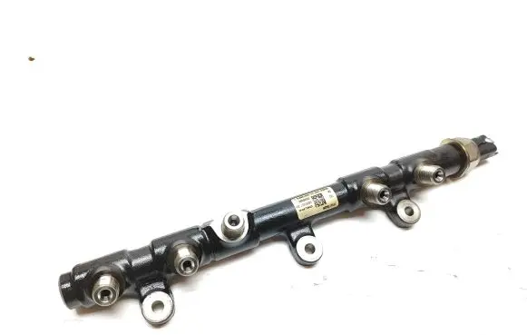 Nissan Navara D23 Fuel main line pipe 175217543R 28325380 H8201257368