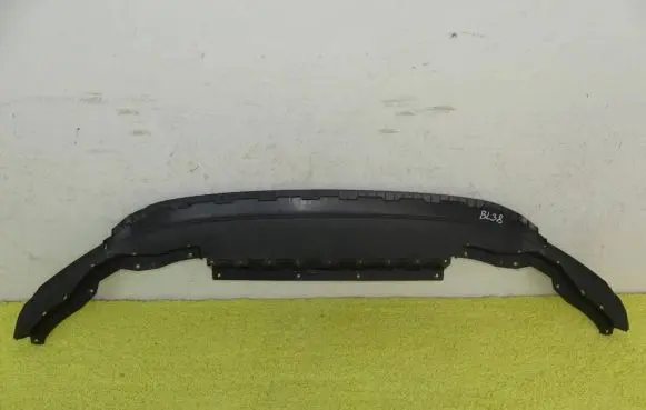 Volkswagen Tiguan Front bumper lip 5NA805903C