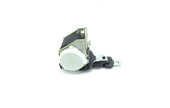 Middle seatbelt (rear)