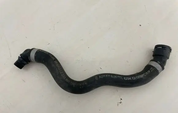 Mercedes-Benz E W211 Engine coolant pipe/hose A2118300496