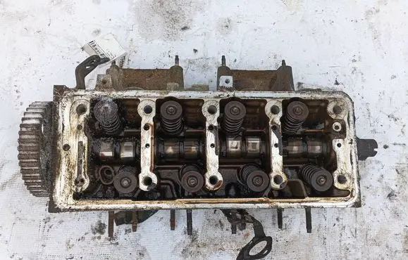 Citroen Saxo Engine head 9619406110