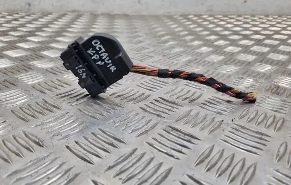 Skoda Octavia Mk3 (5E) Front door wiring loom 8K0972701