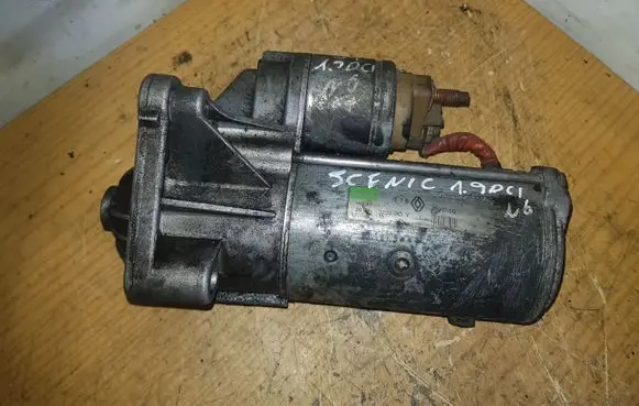 Renault Scenic II - Grand scenic II Starter motor D7R49 8200331251