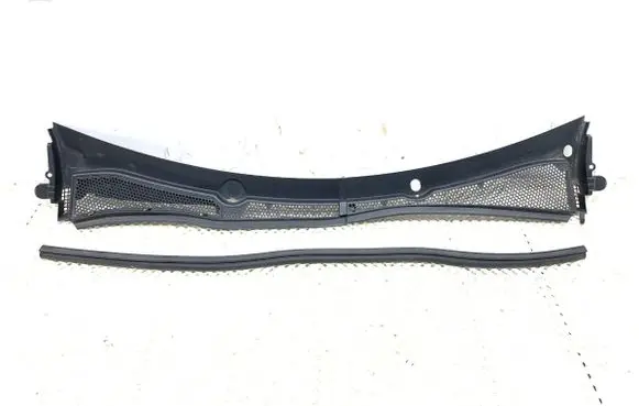Peugeot 208 I Wiper trim 9673303080