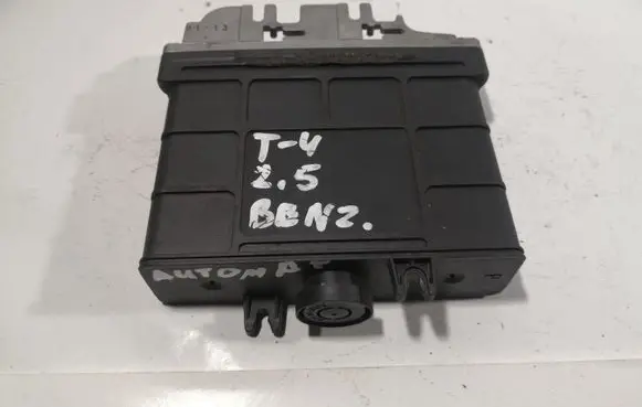 Volkswagen Transporter - Caravelle T4 Gearbox control unit/module 01P927733