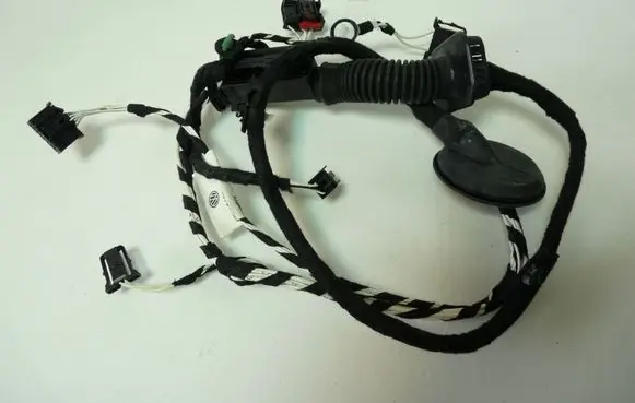Volkswagen Golf VII EUR ISO radio connector 5G4971694K