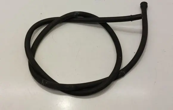 Volkswagen Jetta VI Brake vacuum hose/pipe 