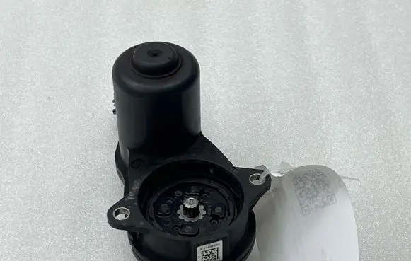 Nissan Juke II F16 Hand brake/parking brake motor 440102370R