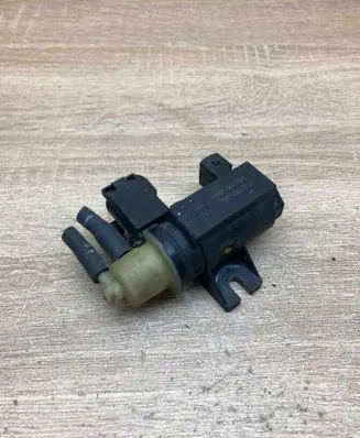 Opel Meriva B Turbo solenoid valve 70308500 898105