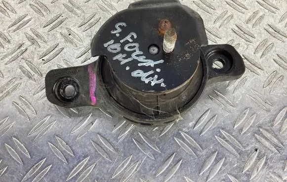 Subaru Forester SH Engine mount bracket