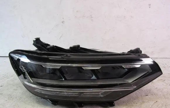 Volkswagen PASSAT B8 Headlight/headlamp 3G1941036Q