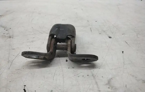 Toyota RAV 4 (XA20) Front door lower hinge 