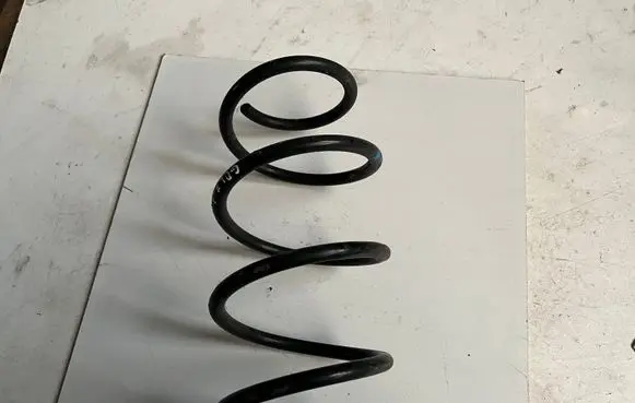 Volkswagen Golf VII Front coil spring 5Q0411105GJ