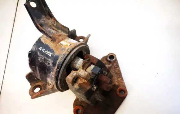 Hyundai ix35 Engine mount bracket