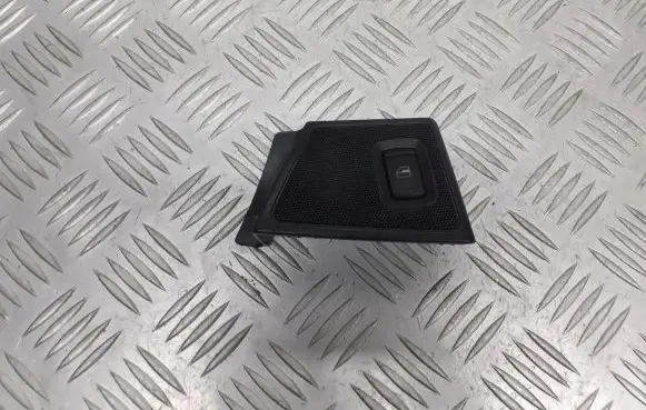 Skoda Octavia Mk1 (1U) Electric window control switch 1U4867435A