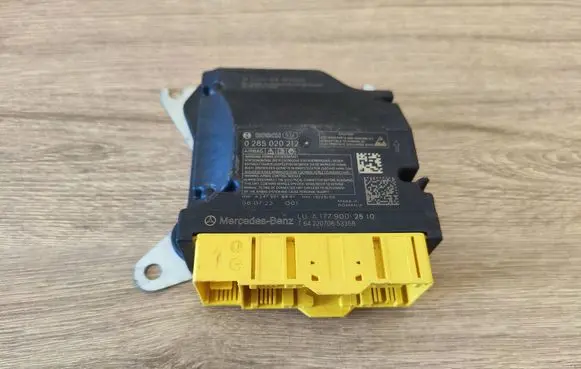 Mercedes-Benz A W177 Airbag control unit/module 0285020212 A1779002510
