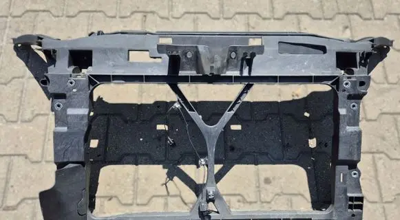 Mazda 5 Front piece kit 