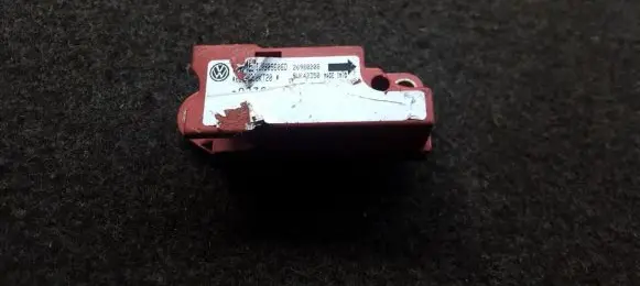 Volkswagen Golf IV Airbag deployment crash/impact sensor 1J0909606D 5wk42350