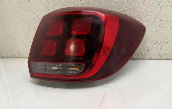 Rear/tail lights
