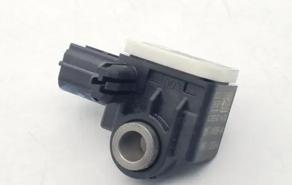 Ford Fusion II Airbag deployment crash/impact sensor CM5T14B006AA C83HA
