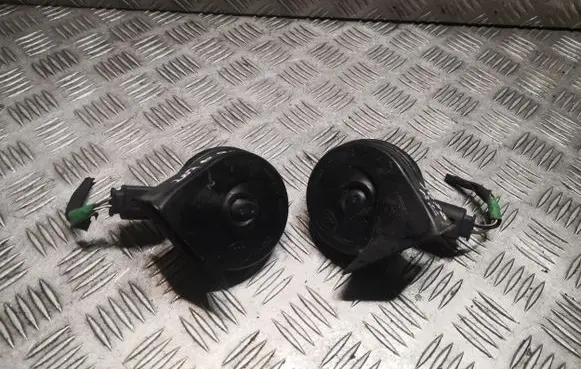 Mercedes-Benz E A207 Horn signal 0065428220 A0065428220