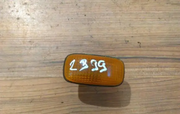 Nissan Primera Front fender indicator light 236521 261602f000