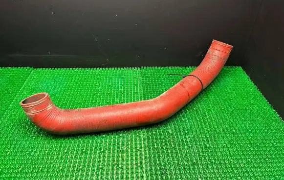 Intercooler hose/pipe