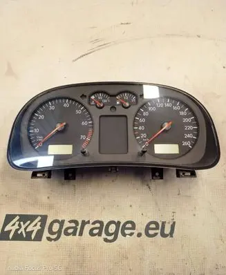 Volkswagen Golf IV Speedometer (instrument cluster) 1J0919861D 1100089160