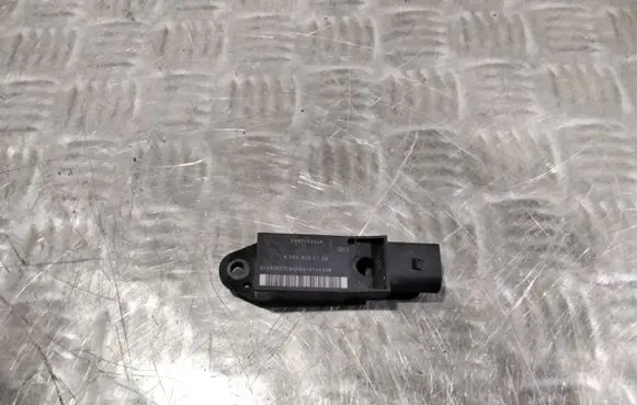 Mercedes-Benz E W211 Airbag deployment crash/impact sensor A0028202726 25571203A4