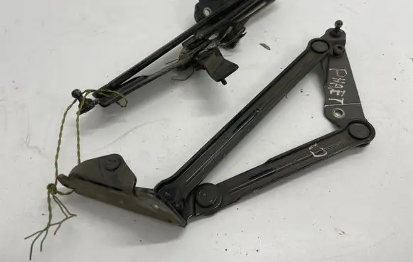 Volkswagen Phaeton Tailgate/trunk/boot hinge 3D5827301S 3D5827302P