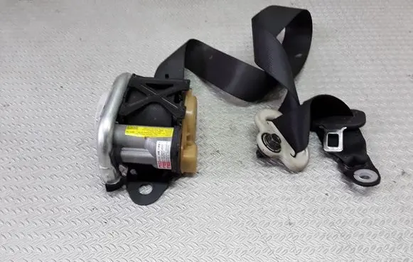 Nissan Note (E11) Front seatbelt 868849U10A