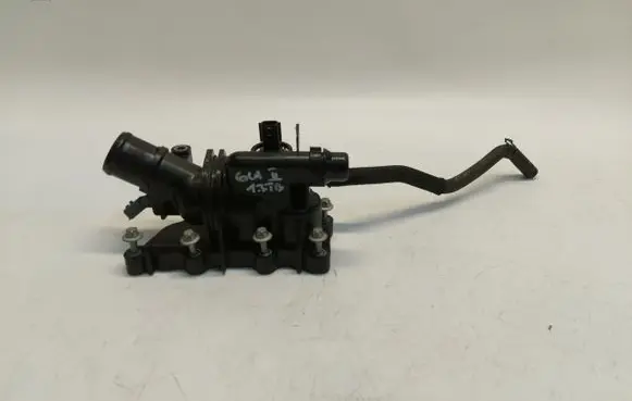 Mercedes-Benz GLA H247 Thermostat housing A2822030175
