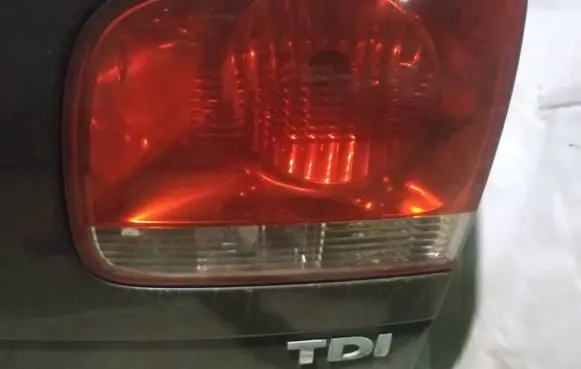 Volkswagen Touareg I Tailgate rear/tail lights