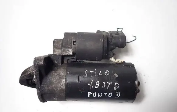 Fiat Punto (188) Starter motor