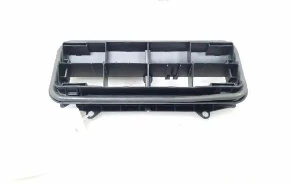 Nissan Juke I F15 Fender grill 8200213712