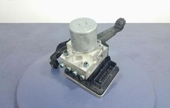 BMW X3 E83 ABS Pump 5A4F1D9