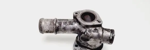 Ford Galaxy Engine coolant pipe/hose 038121133J