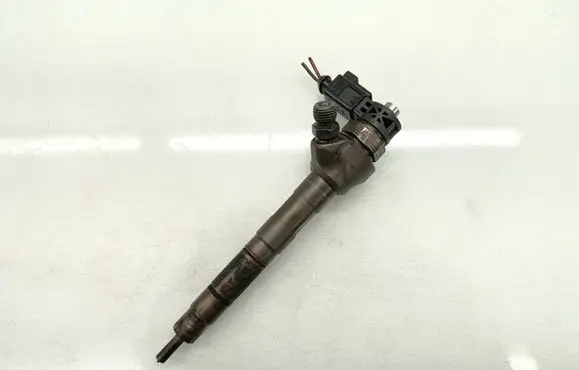 Skoda Octavia Mk3 (5E) Fuel injector 04L130277G 78HB7N7 0445110477B012