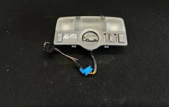 Audi A3 S3 8L Front seat light 8D0947