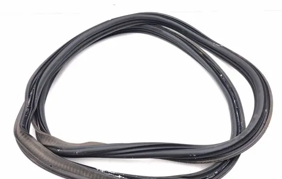 Ford Explorer Trunk rubber seal (body)