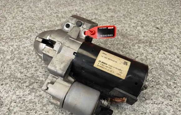BMW 5 F10 F11 Starter motor 8574102