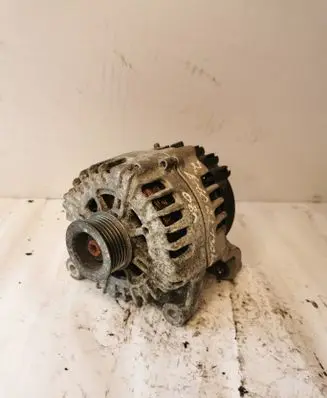BMW 5 E60 E61 Generator/alternator FG18S019 410052504 2543461D