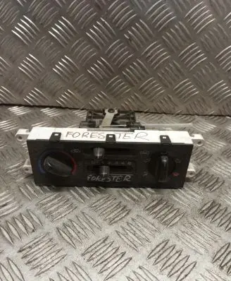 Subaru Forester SF Climate control unit