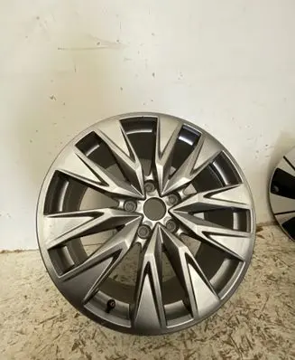 Audi TT TTS RS Mk3 8S R20 alloy rim 