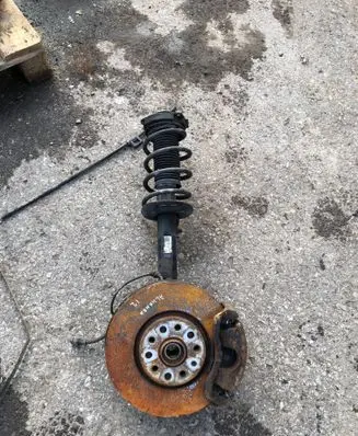 Volkswagen Sharan Front wheel hub spindle knuckle 7N0413031J